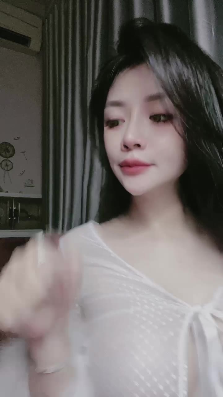 Joget Nakal Striptis Puting Ala Selina ID 82326173 Mango