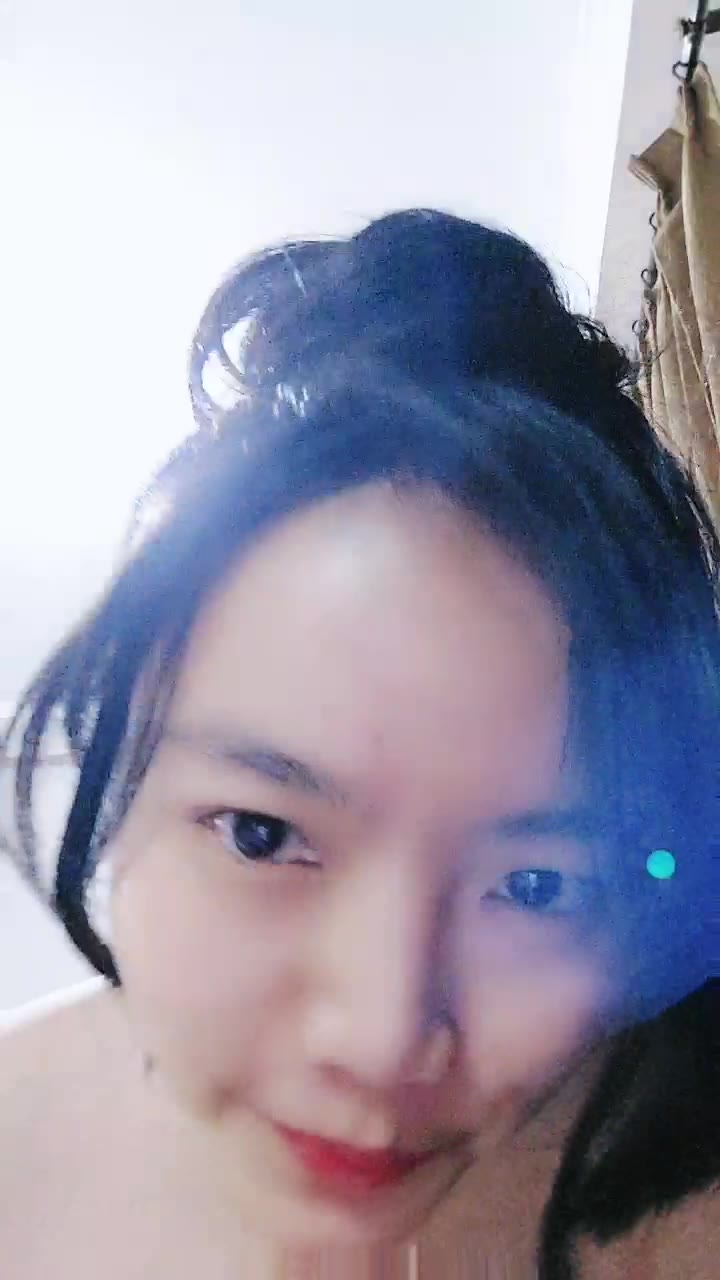 Bii Mulai Berani Tampil Buka bukaan Nih ID 45905723 Mango