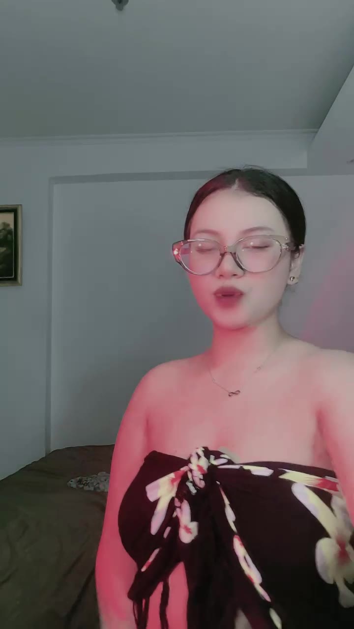 Mami Dara Tobrut Ingin di Temenin Ngocok ID 91833952 Mango